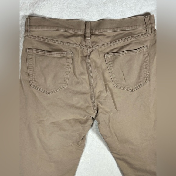 Banana Republic Men's Traveller 35W 27L Khaki Chinos - Picture 5 of 8